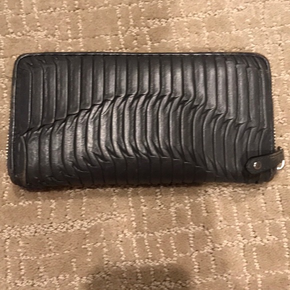 Coach Wallet - Picture 4 of 7